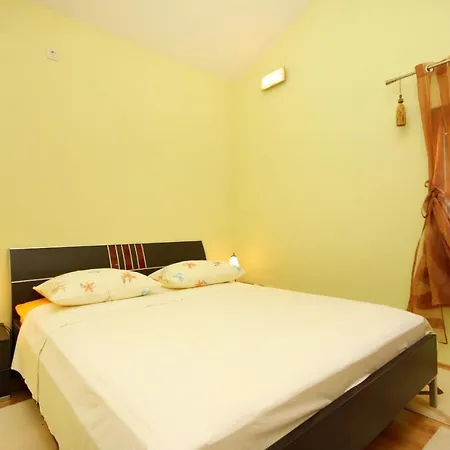 By The Sea Karbuni, Korcula - 9308