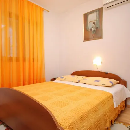 By The Sea Karbuni, Korcula - 9308 *