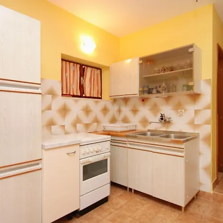 Apartment By The Sea Karbuni, Korcula - 9308 *