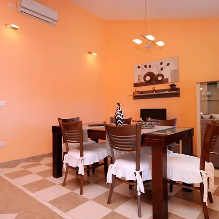 Apartment By The Sea Karbuni, Korcula - 9308 *